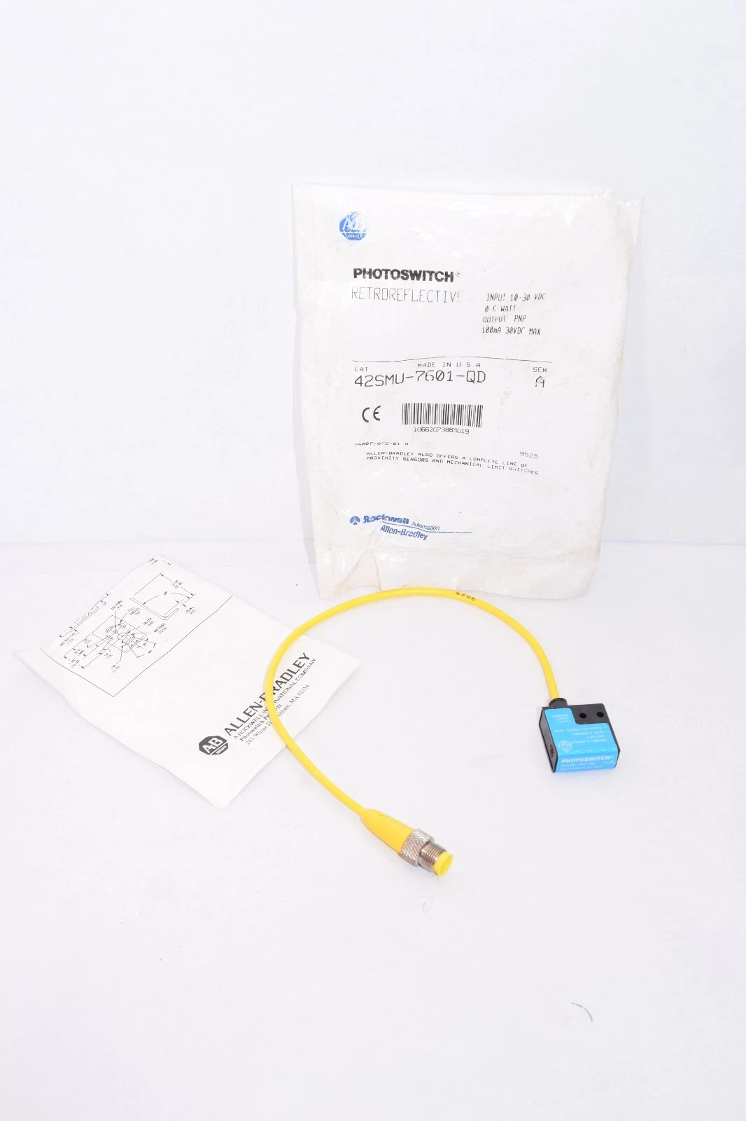 (NEW) ALLEN BRADLEY 42SMU-7601-QD Series A 0.6W 100mA Mini Photoelectric Sensor