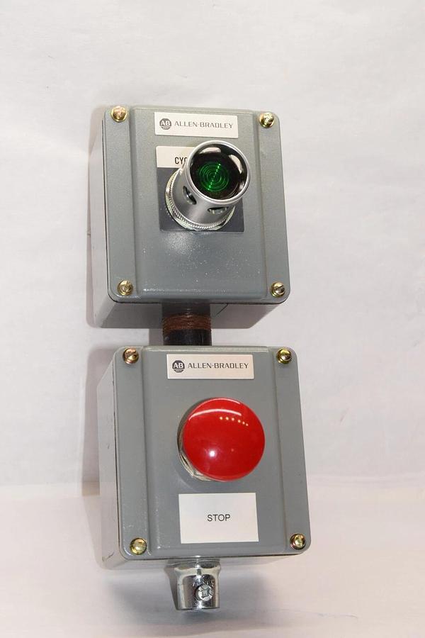 Used ALLEN BRADLEY 800T-1TKG , 800T-QAH26 , 800T-D Start Stop Assembly