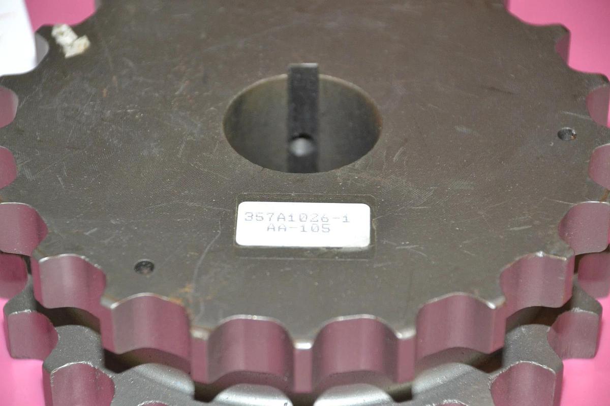 Steel Conveyor Sprocket 357A1026-1 357A1026-1AA-105 1-1/4" 5-1/8" 1-11/16" NEW