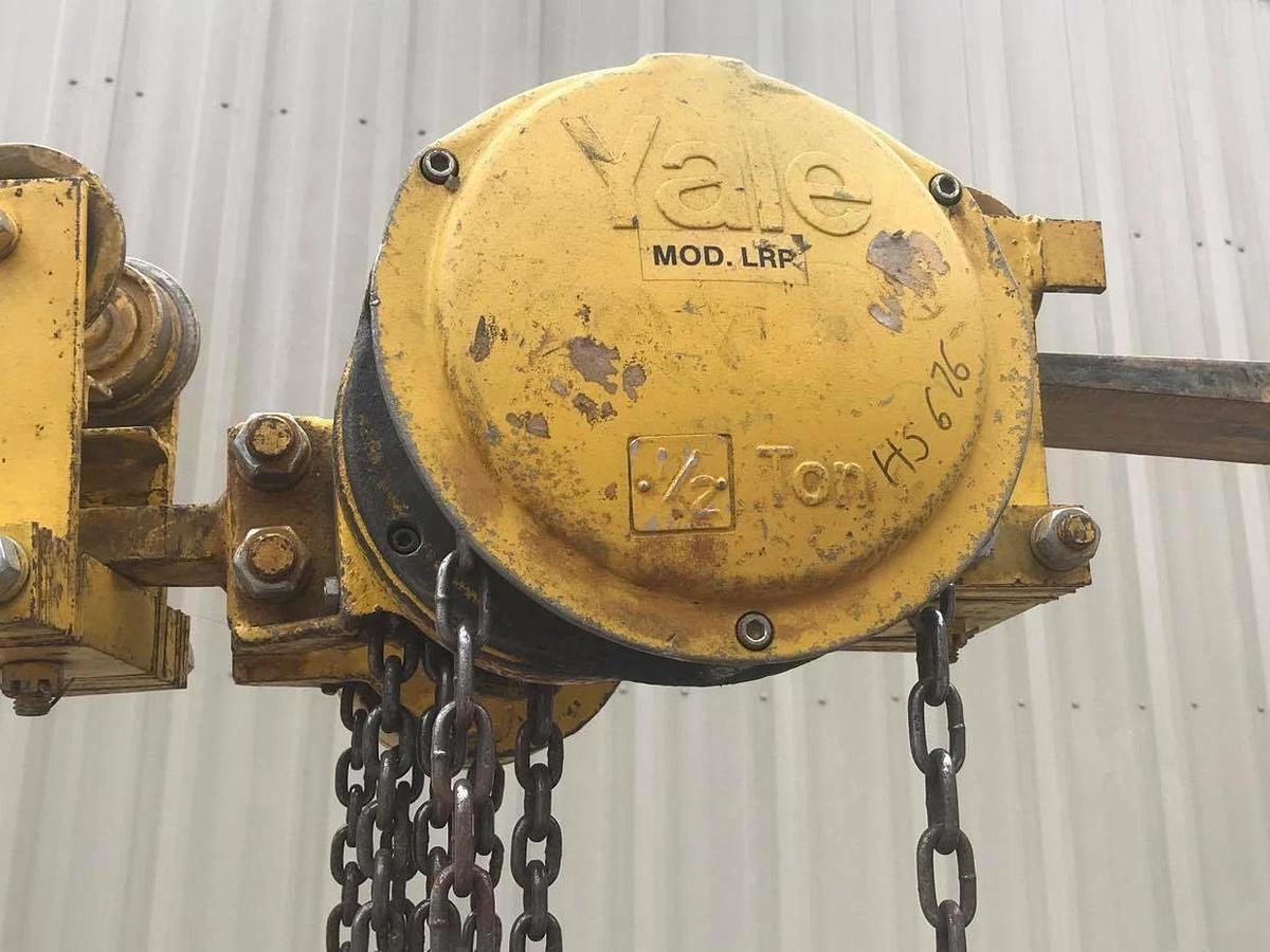 Used Yale 1/2 Ton LRP Manual Trolley Industrial Chain Hoist  12’ drop LRP-19340171