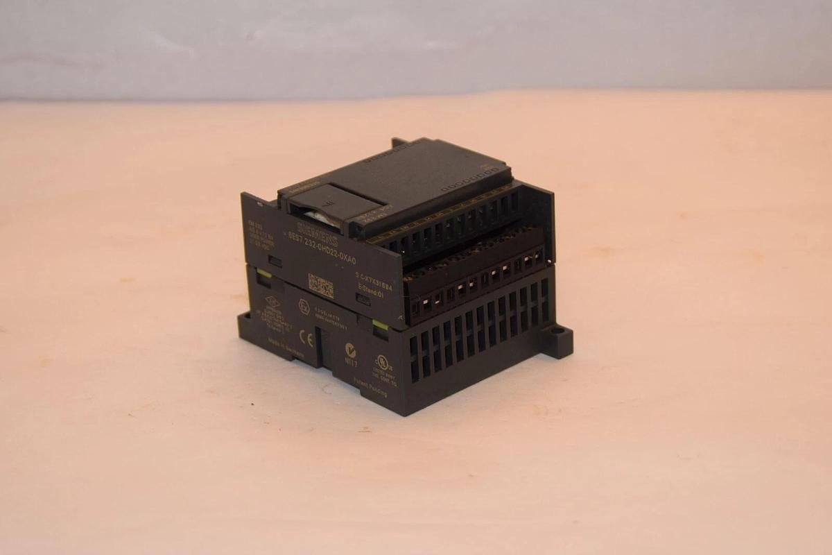 Used SIEMENS 232-0HD22-0XA0 , 6ES7 232-0HD22-0XA0 Analog Output Module