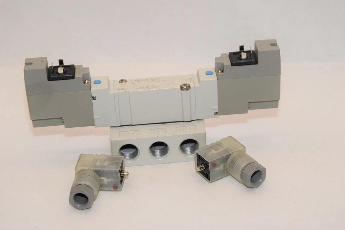 (NEW) SMC SY5240-5DZ-02T SY52405DZ02T 0.1-0.7MP Solenoid Valve