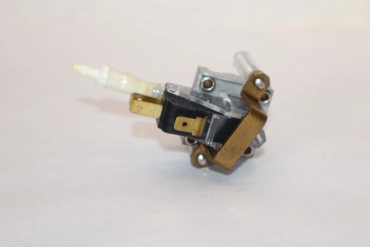Used 601-V-G-0.35 Bar , 601-V-G-0.35Bar Pressure Sensor