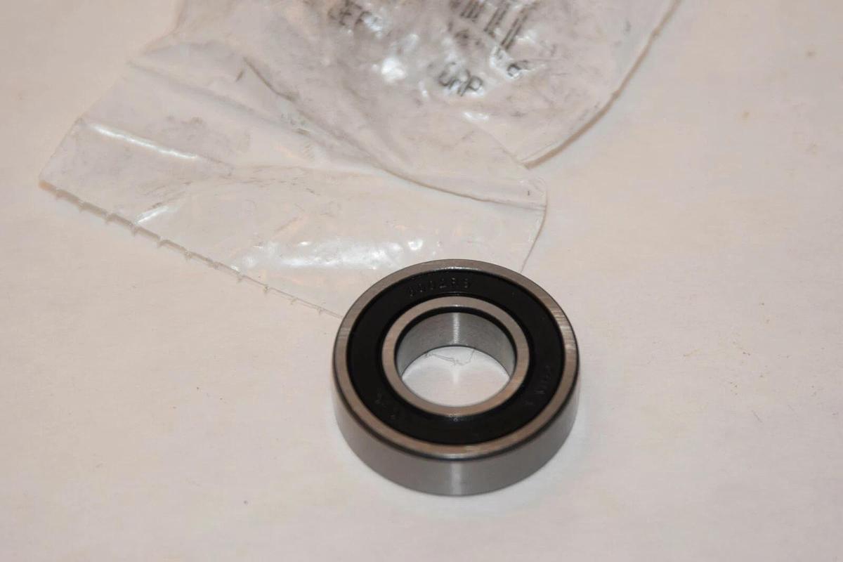 (NEW) General Bearing Corp. 6002-88-30E 6002 2RS 60022RS 32MM OD Sealed Bearing