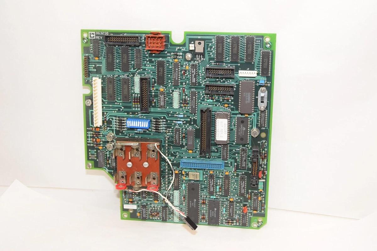 Used LEEDS & NORTHRUP 063230 Rev E CPU Board