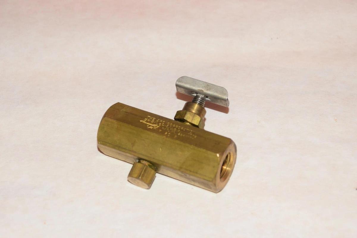 NEW ARO CORPORATION 1/4" F 20 B F20B FLOW CONTROL VALVE