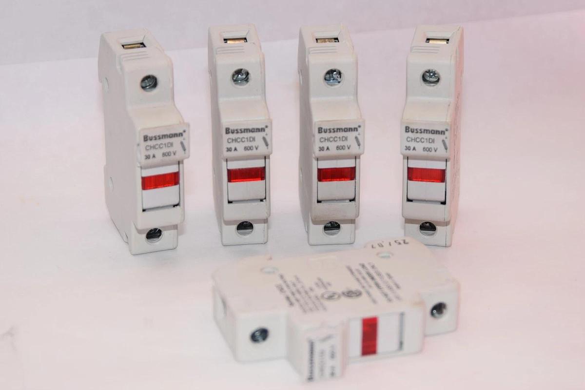 Used (Lot of 5) BUSSMANN CHCC1DI 30A 600V 1P Fuse Holder