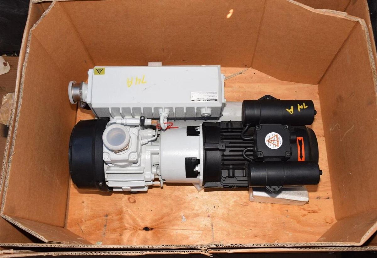 Pfeiffer Vacuum Vane Pump HENA Line Hena 25 PK D02 207 A  PKD02207A 1ph  (NEW)