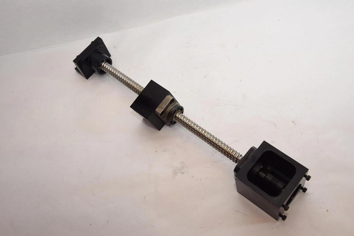 Used THK KX 11076 KX11076 Ball Screw