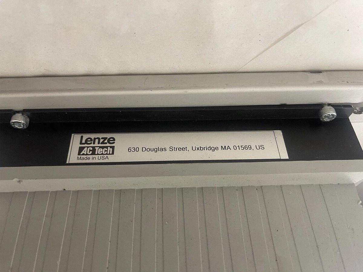 Used DORNER 2200 CONVEYOR 22edm04-030020a343401 Lenze Esv371n01sxc Motor 42R6BFPP