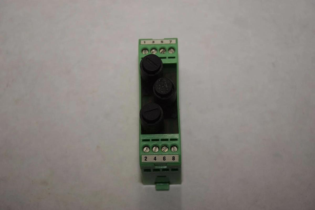 Used PHOENIX CONTACT EMG 22-SI3E 2952279 3 CARTRIDGE FUSE MODULE