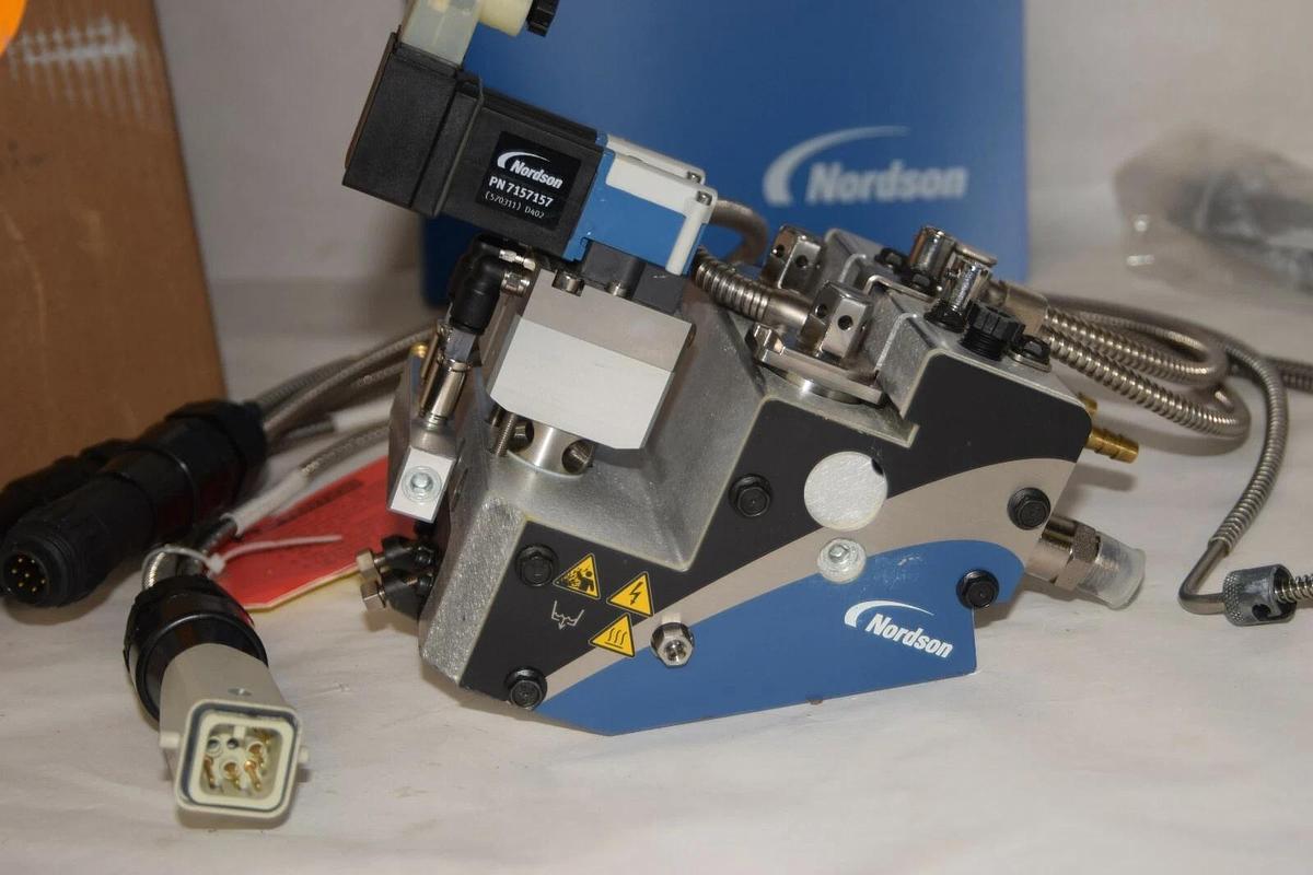NORDSON 1500759 Applicator Glue Head UA-UMSCXX02-MXVIX/025.0-SPL4,16 (New)