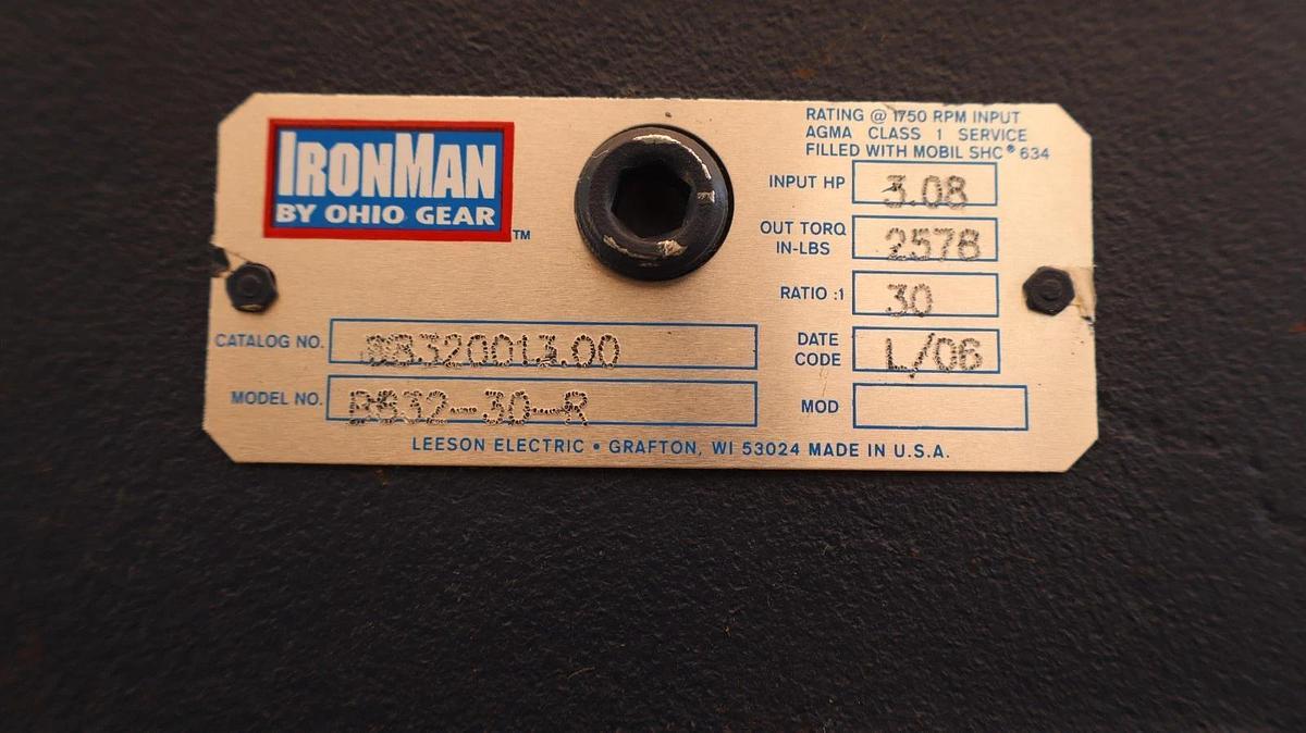 OHIO GEAR BOX IRONMAN SPEED REDUCER B832-30-R 3.08HP 30:1 (New)