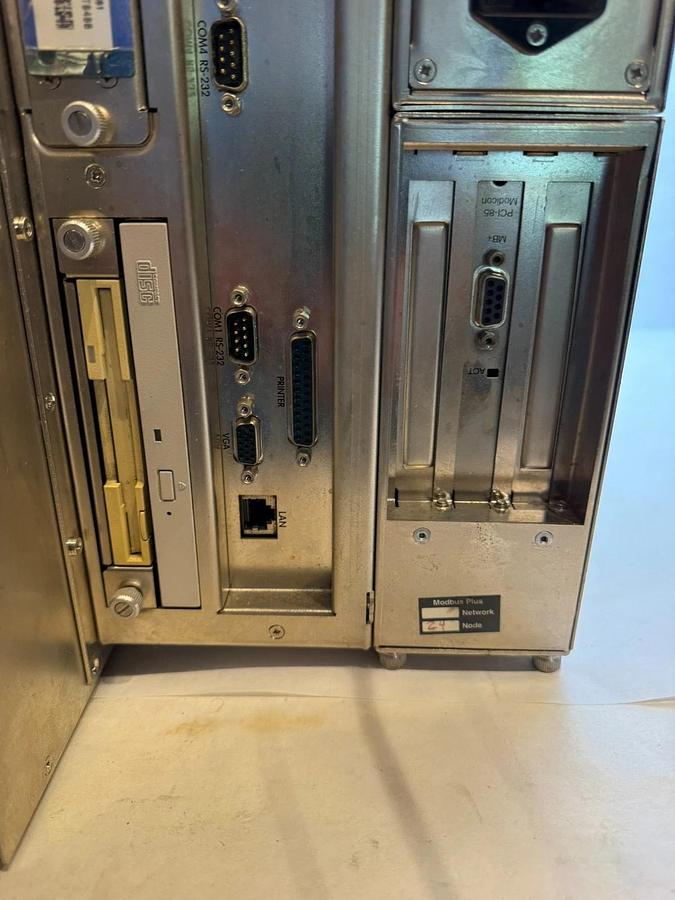 Used Schneider Electric Magelis iPC Control Box MPCBN02NAA0N Front Pane MPCNT50NNN00N