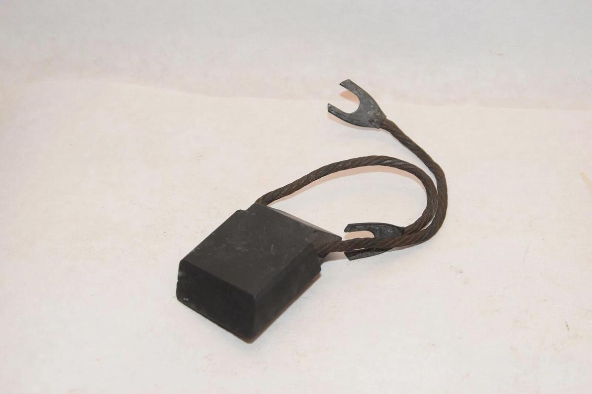 (NEW) NCC 255 #255 1-5/8" x 5/8" Carbon Brush