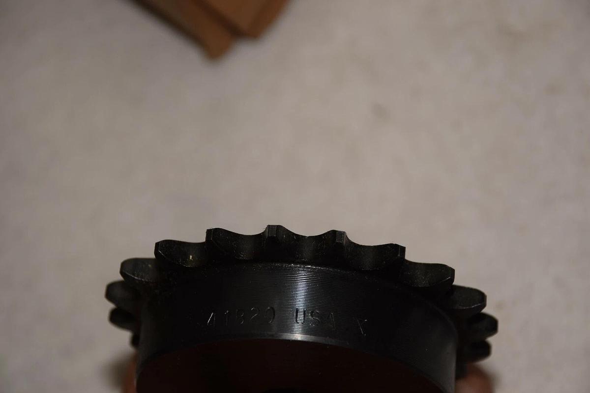 DODGE 41B20 5/8" BORE 20 TEETH SPROCKET NEW