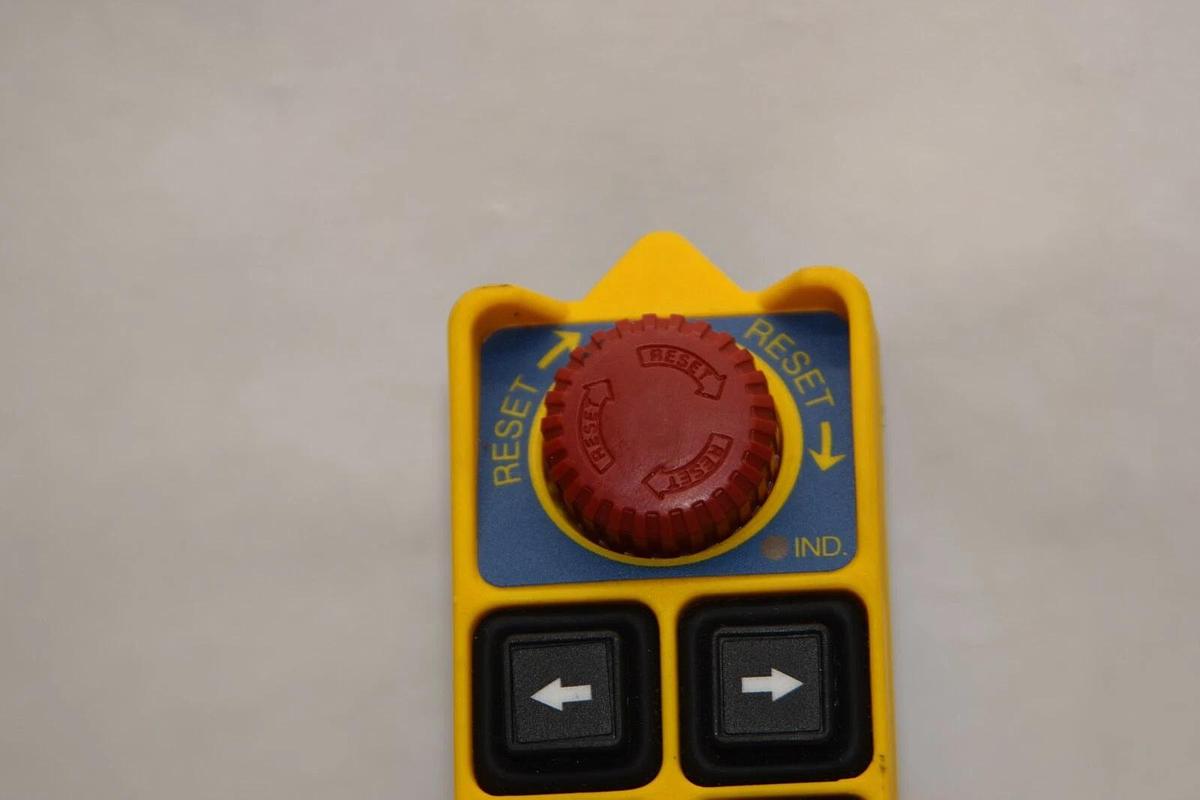 (NEW) CONTROL CHIEF NCT081K Remote Control Assembly