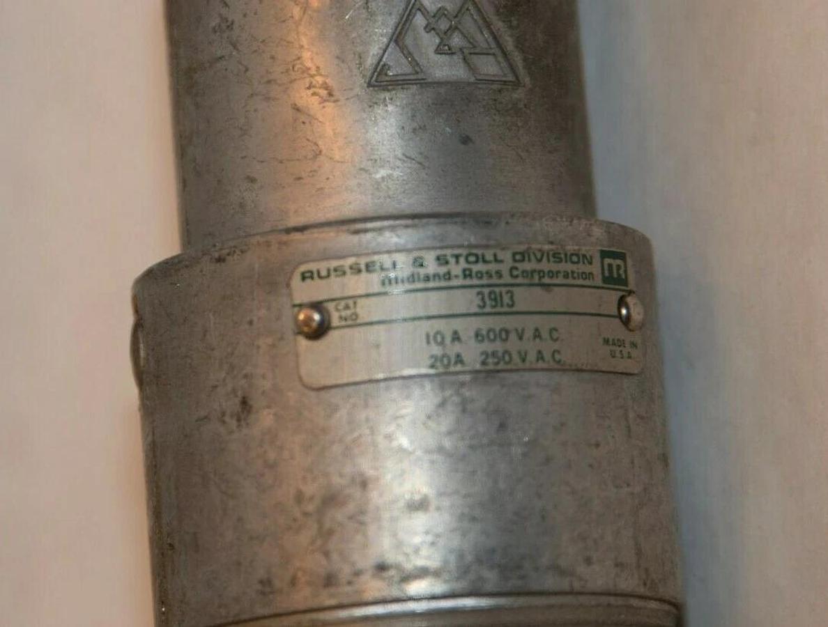 (NEW) RUSSELL & STOLL DIVISION 3913 10A, 600 20A, 250Vac Connector