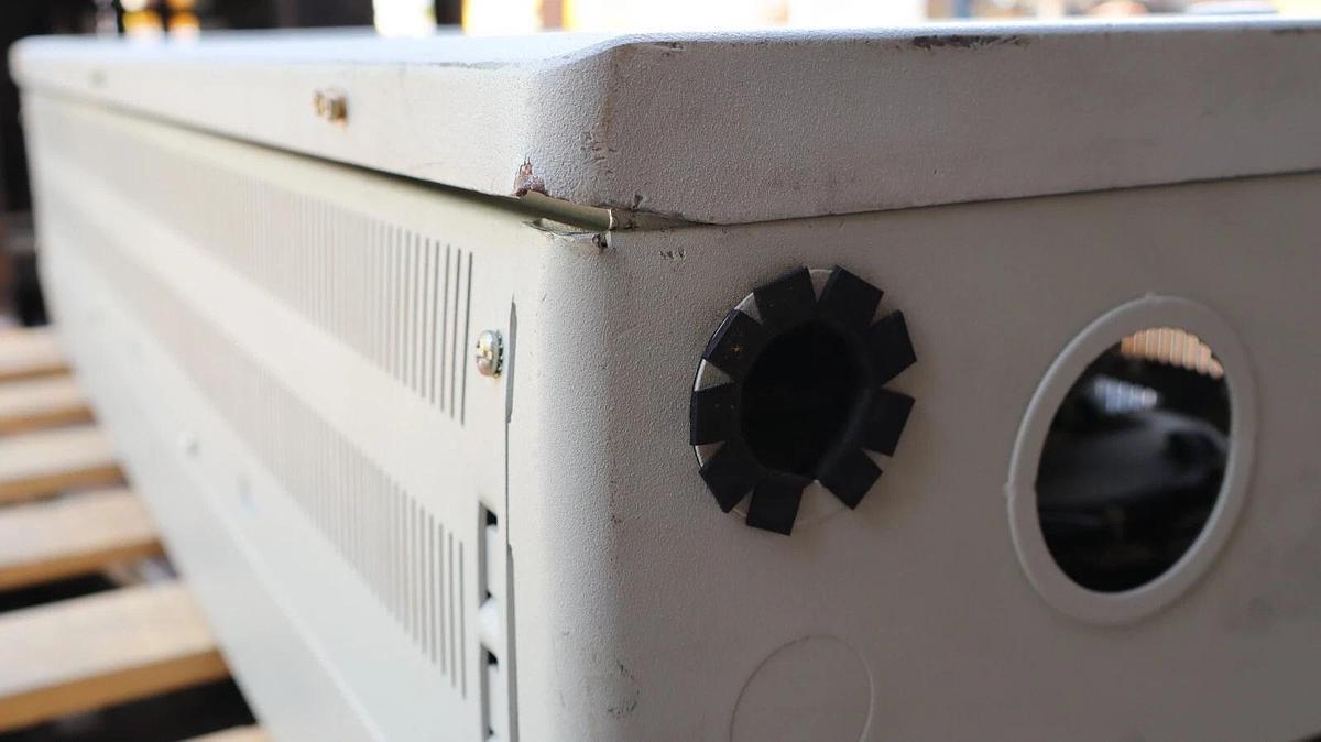 Used Allen Bradley 1336 Plus Adj Frequency Drive 1336S-B060-AE-FR Ser D 76kva 3ph