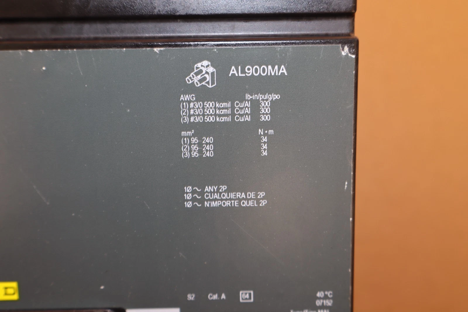 Square D Ciruit Breaker 1000A MHL3610001386 1000 Amp, SHUNT AUX MH 1000 A REFURB