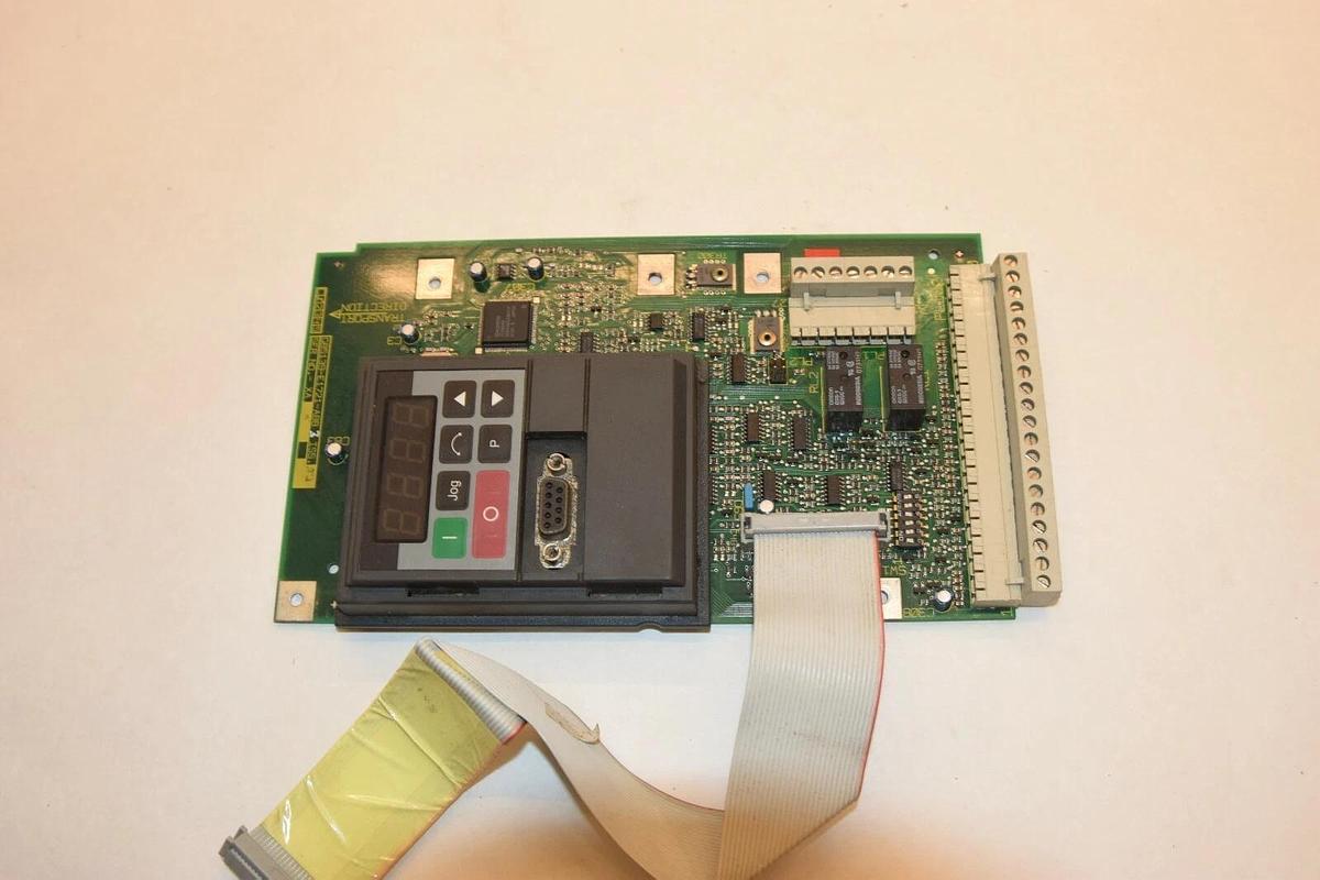 Used SIEMENS G85139-E1721-A883  G85139E1721A883 Drive keypad card