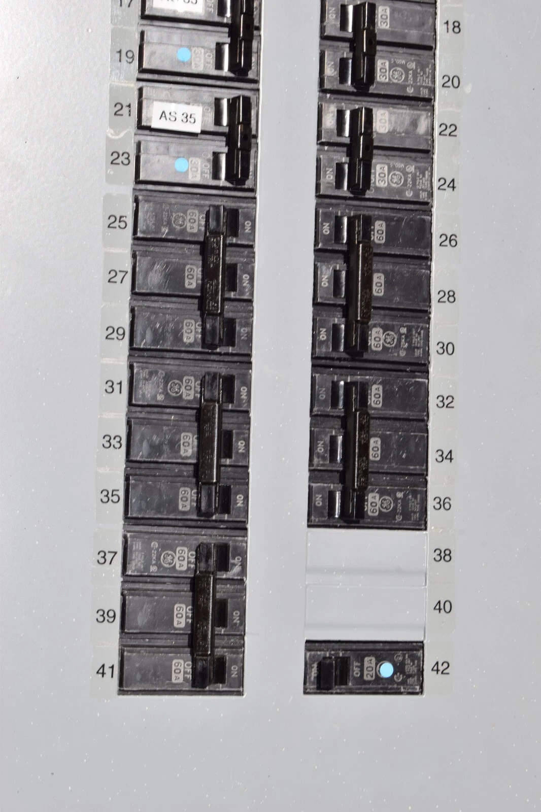 Used General Electric GE A-Series II Panelboard Panel AQF3424JBX 400A 208y/120 3ph 4w