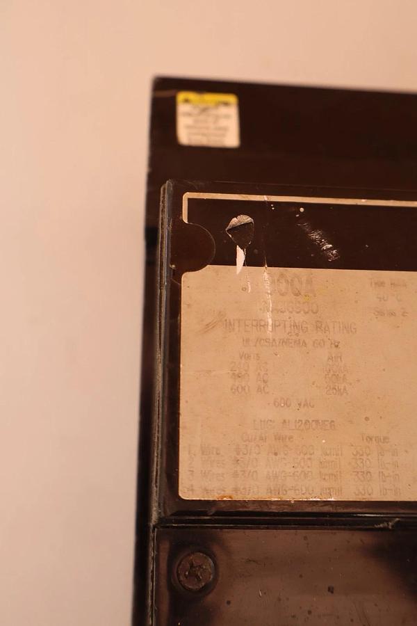 Used Square D Circuit Breaker 900Amp NA36900 Thermal-Magnetic 900A Frame 3Pole