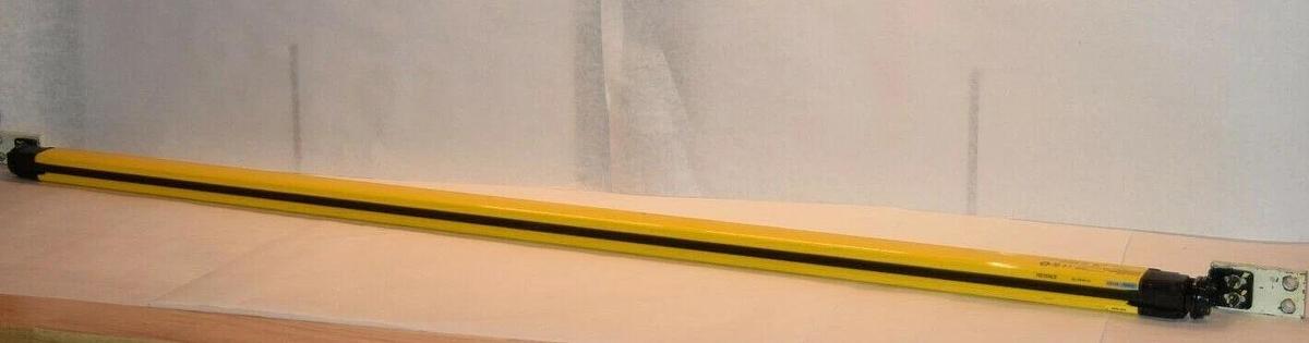 Used Keyence Light Curtain Receiver GL-R64H-R 1260mm  GLR64HR