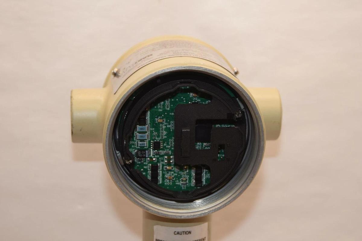 Honeywell ST3000 Smart Pressure Transmitter YSTG94L-E1G-00000-HC-TC-TG-F1-1C-XXX