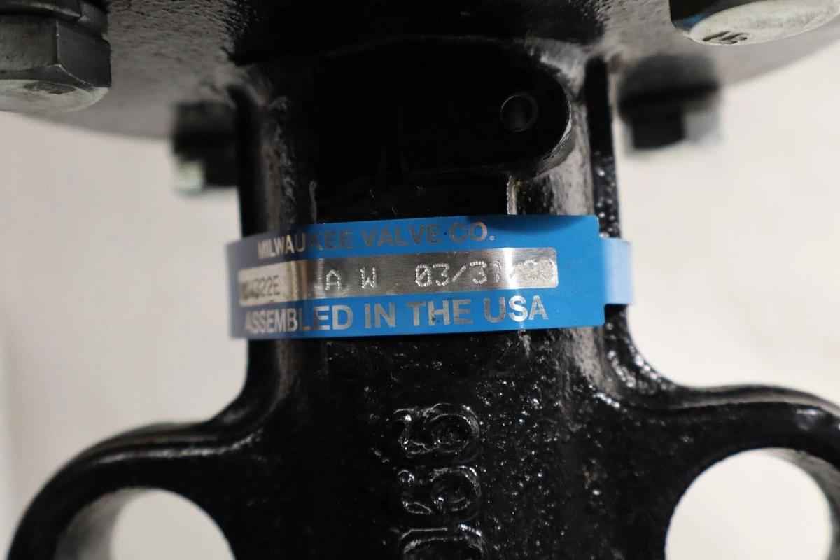 Milwaukee Cast Iron Butterfly Valve MW322E  MW322E AW  10" 10 in  150PSI