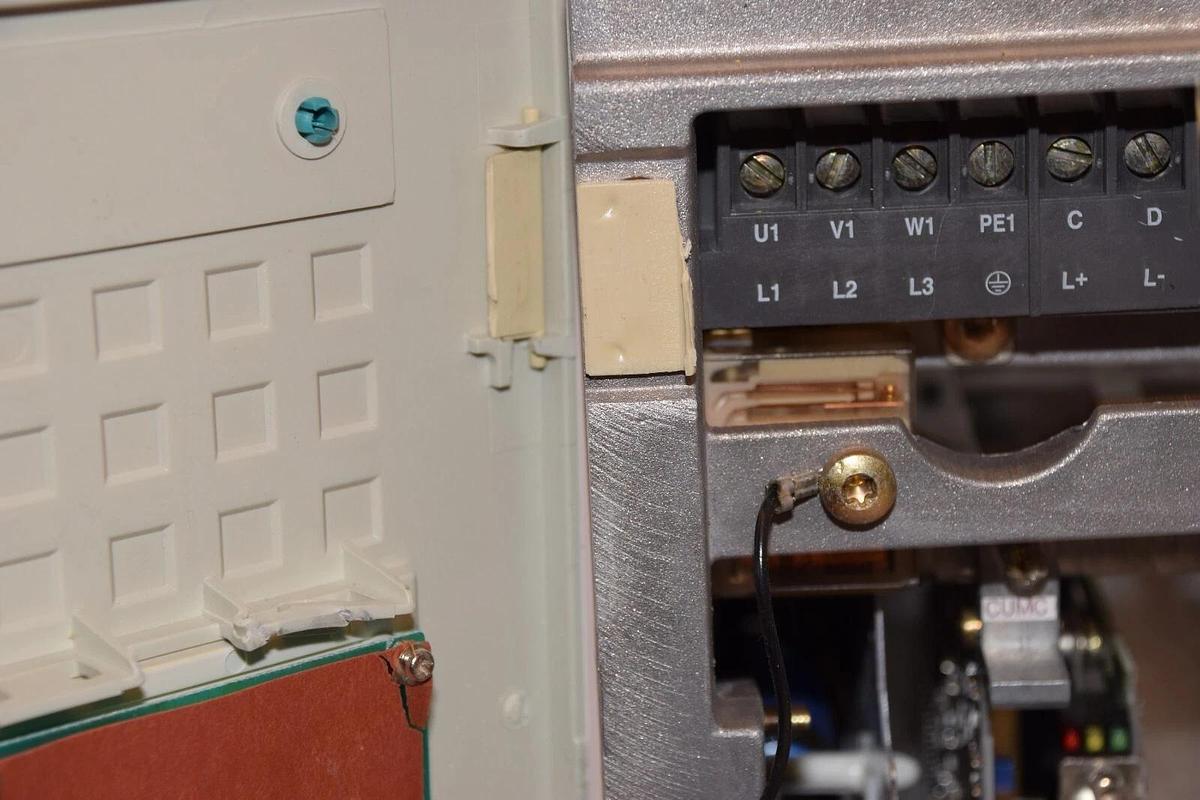 Used SIEMENS DC Inverter Simovert MC 6SE7021-8TB51 w/6SE7021-8TB51 380/480v *read*