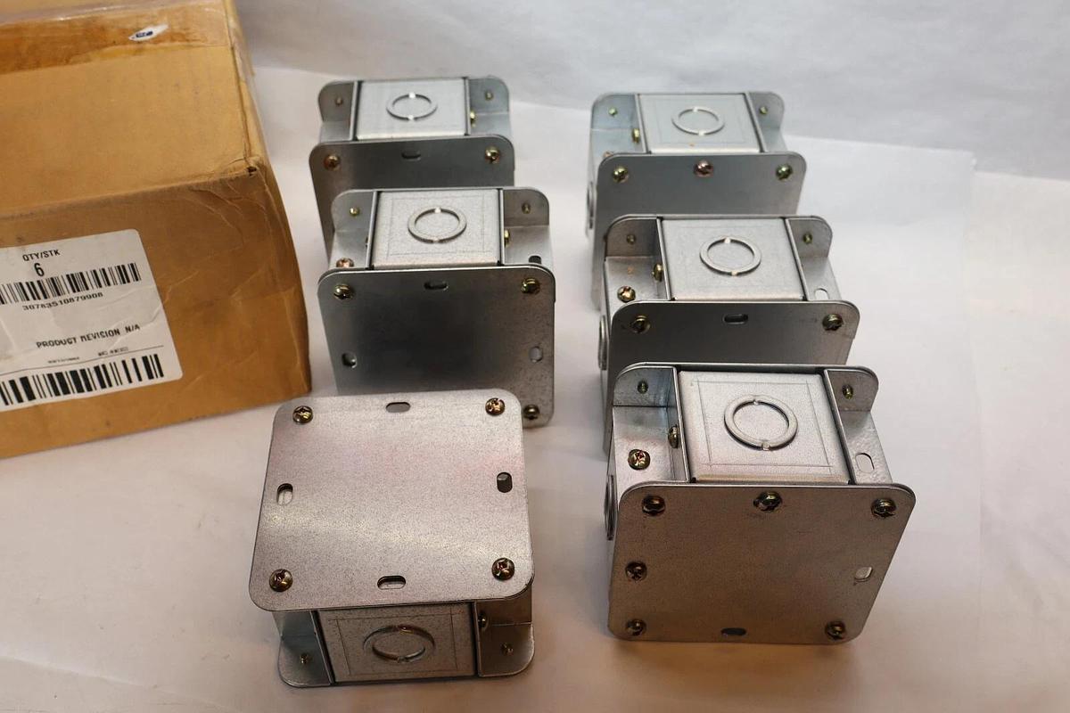 (NEW - Box of 6) HOFFMAN F2290TXGV 90 Degree Elbow Cross Tee 2.5" x 2.5"