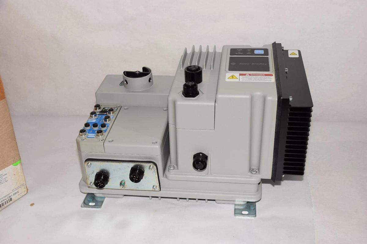 (NEW) ALLEN BRRADLEY 284E-FVD2P3Z-10-RRN-DB1-SBW Ser. C Drive and Base Module