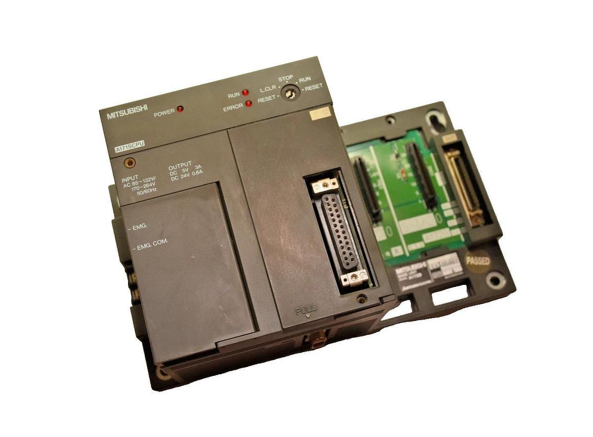 Used MITSUBISHI A171SCPU 100/200V 50/60Hz MOTION CONTROLLER W/ BASE UNIT A172B
