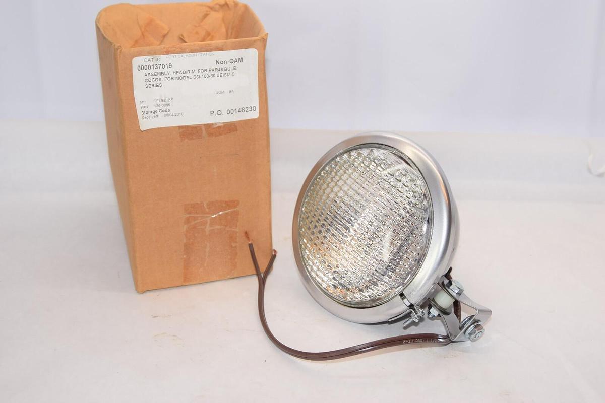 (New) 0000137019 S6L100-80 VINTAGE Ratrod Automotive Head light 5.7V 20W Bulb