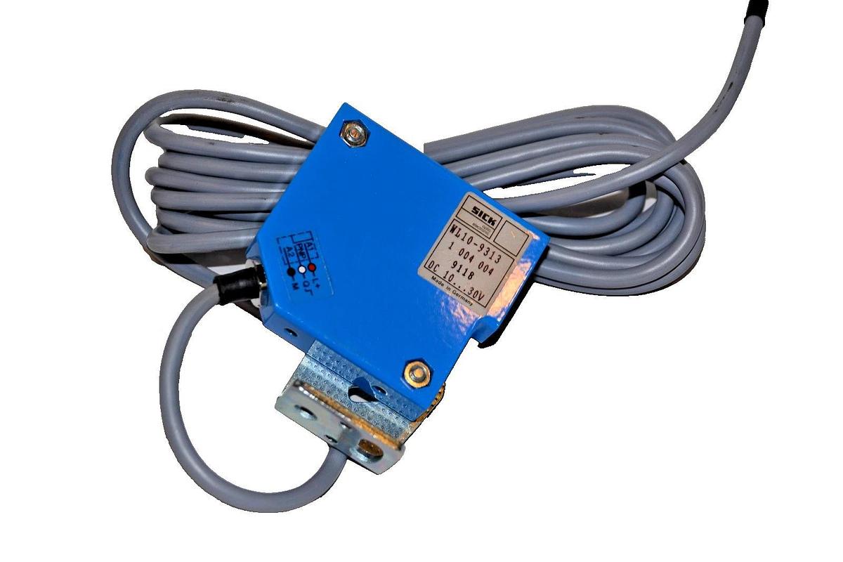 SICK Photoelectric Sensor WL10-9313 WL109313 WL10 9313  NEW