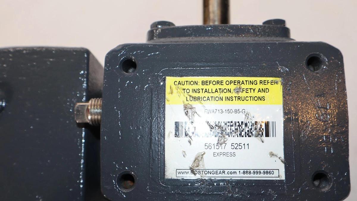 Boston Gear Box Speed Worm Reducer FWA713-150-B5-G Right Angle 150:1  (NOS)