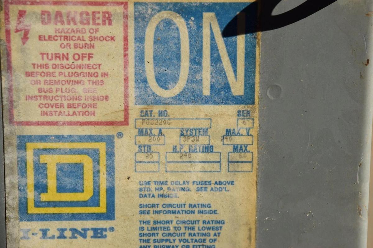 Used SQUARE D I-Line Fusible Busway Switch PQ3220G 200A 200 Amp Ser 6 3P 3P3W  240v