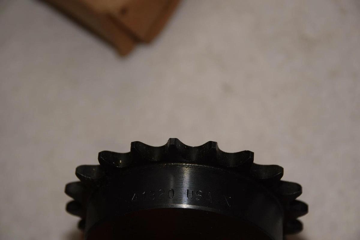 DODGE 41B20 5/8" BORE 20 TEETH SPROCKET NEW