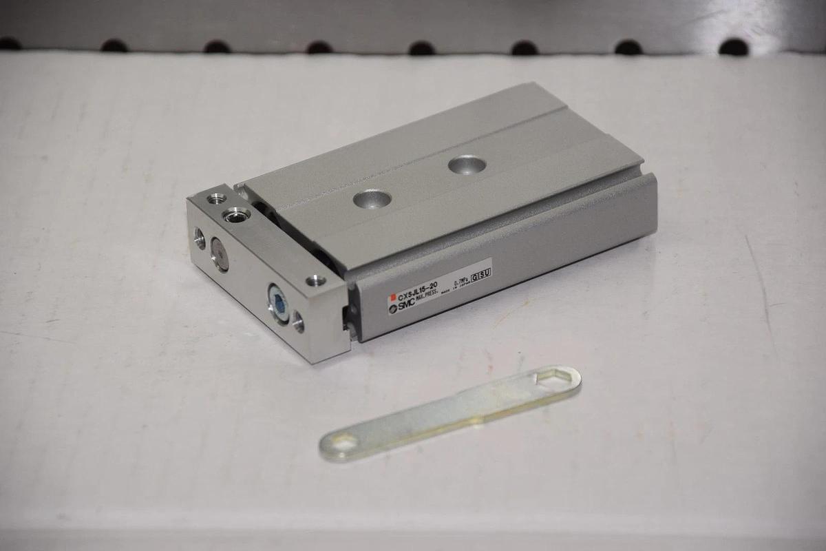 SMC CXSJL15-20 CXSJL1520 0.7MPa PNEUMATIC CYLINDER NEW