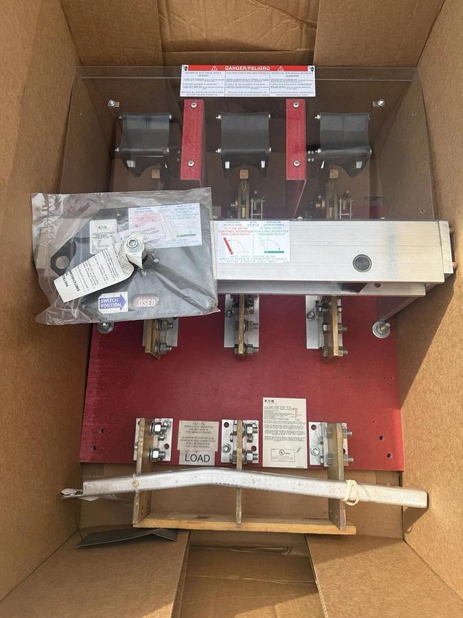 Eaton Bolted Pressure Contact Switch, 3PH 480V 1200 Amp, QA1233T480 1200A PQ123T