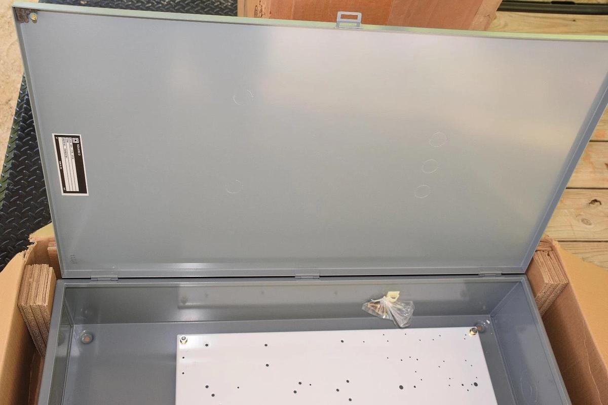 New, Square D Separate Enclosure  9991DPG6  9991-DPG6 13900567007