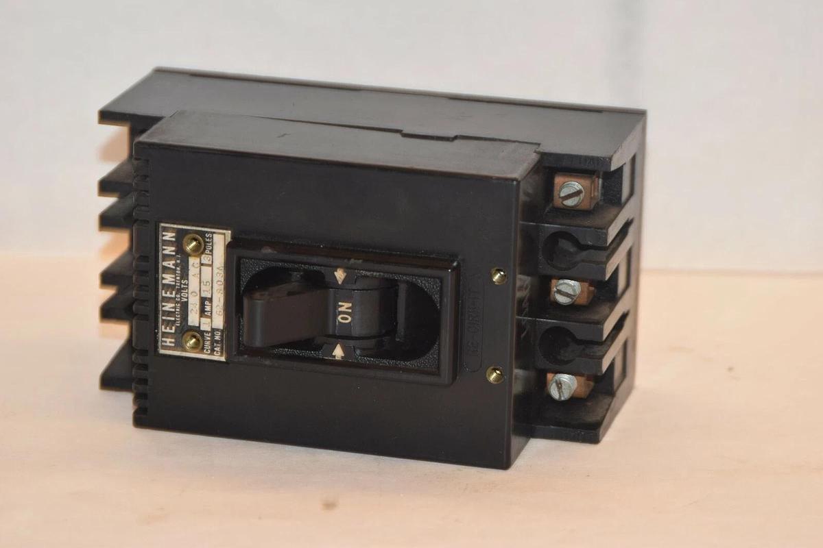 (New) HEINEMANN 62-803A 62803A 240Vac 15A Vintage Breaker
