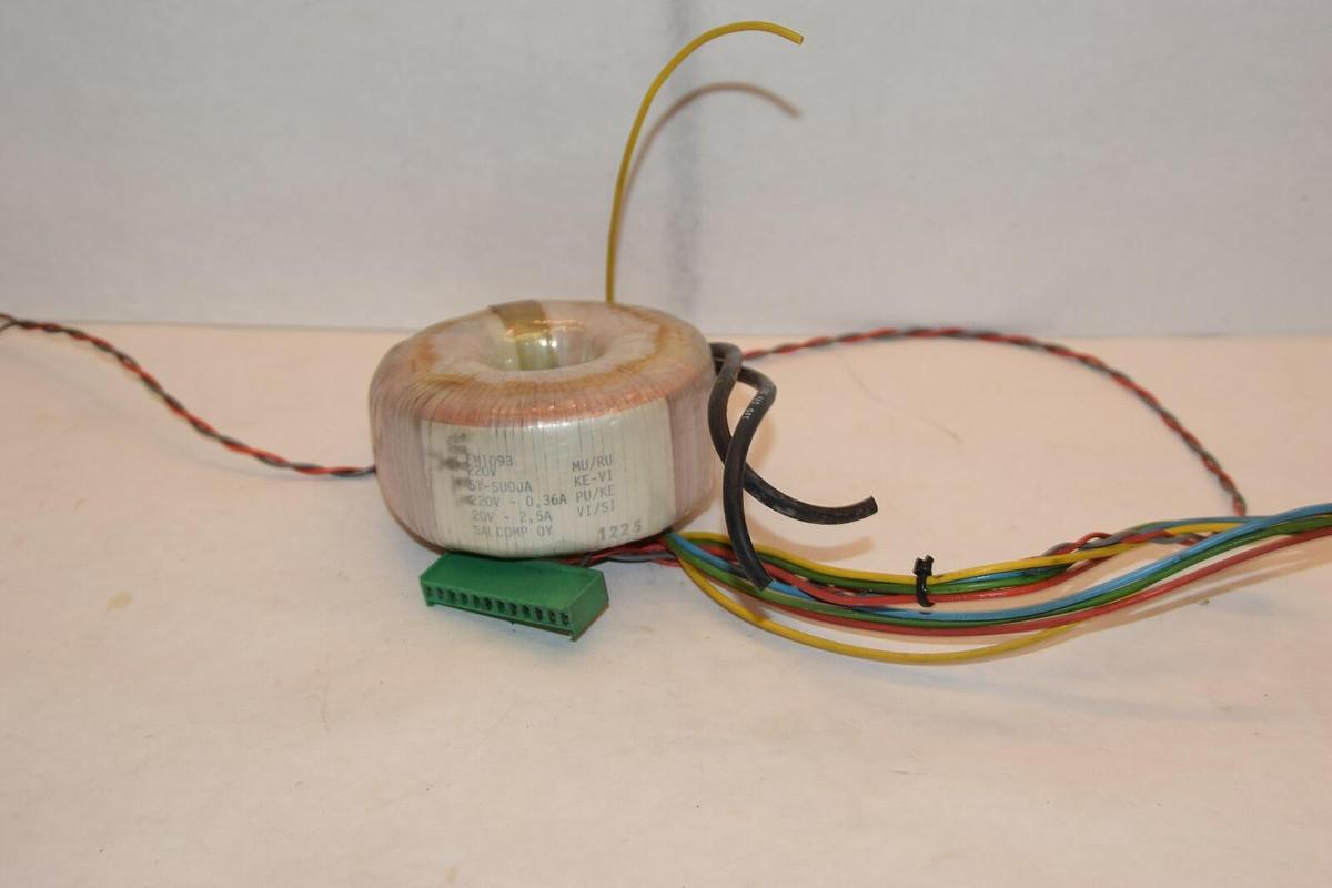 Used TRAFOMIC FM1093 ST-SUOJA 220V-0.36A 20V-2,5A Coil Transformer
