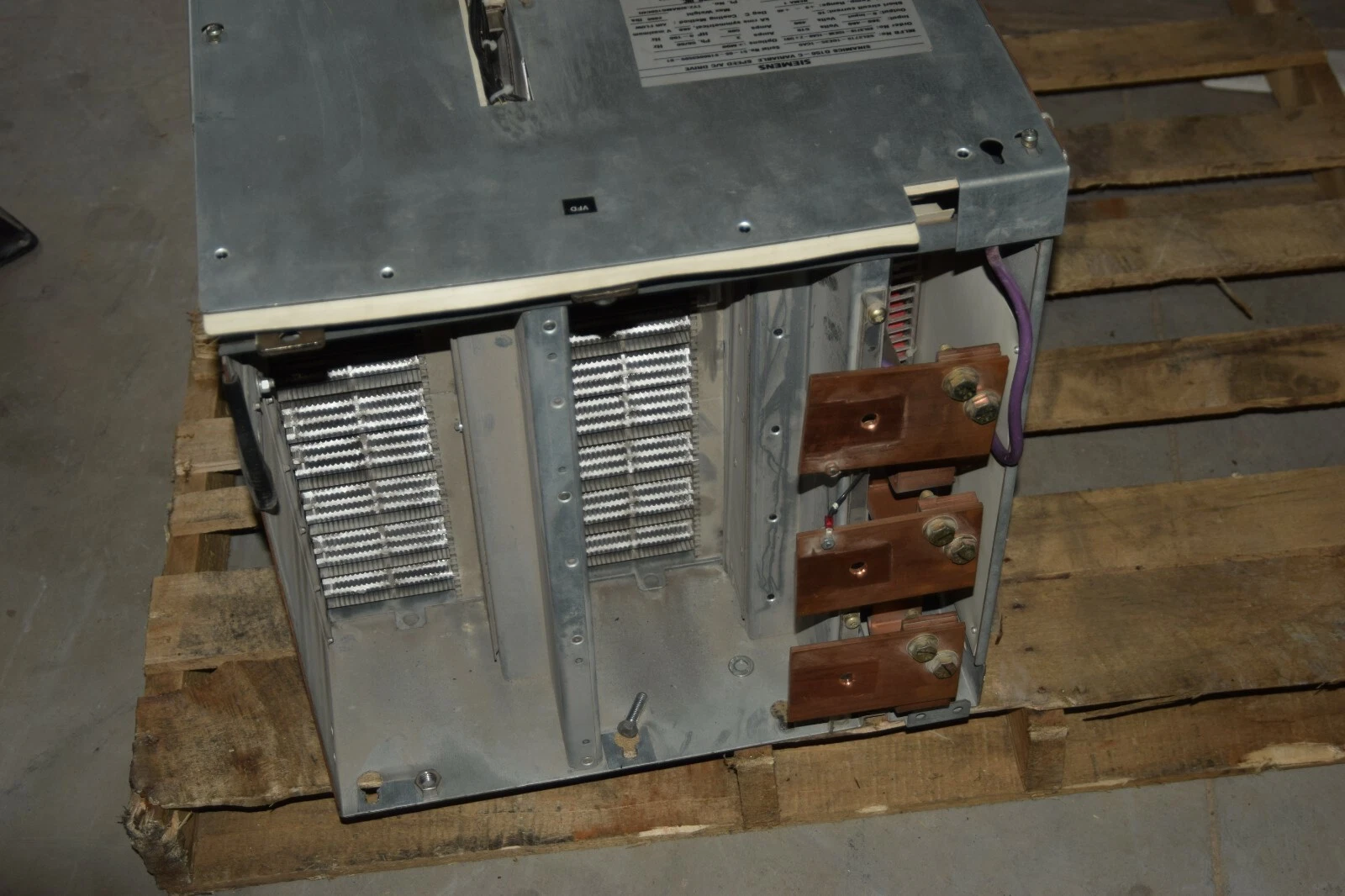 Used SIEMENS 6SL3710-1GE35-1CA0 500 HP G150-C AC Drive 380-480V 6SL3710 1GE35 1CA0