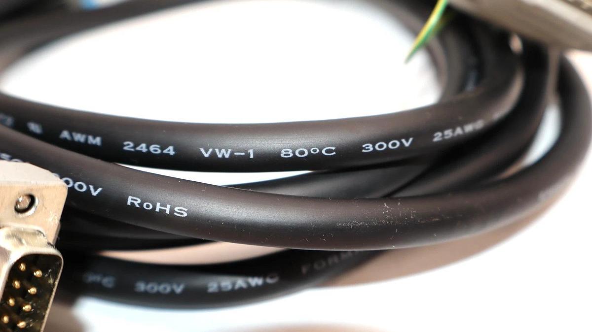 Used Bore CJ1-DB300DB-25CG PLC Cable Assembly