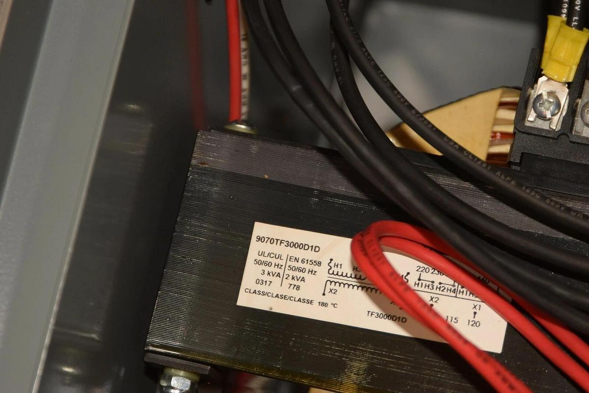 (NEW) SQUARE D 9070SKG3000G2 Ser A 600Vac 50/60Hz Transformer Disconnect