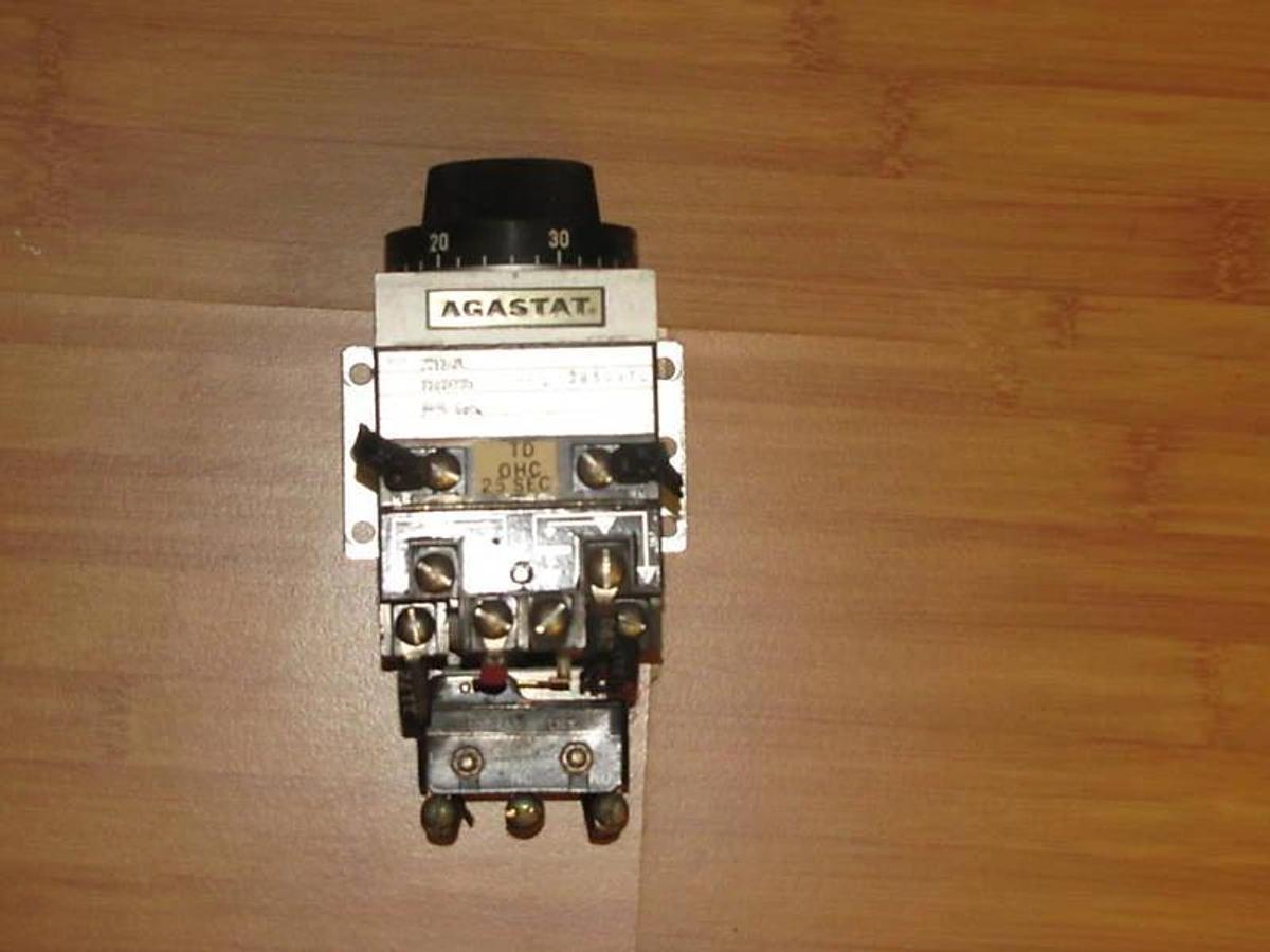 Used Agastat Timer 7012ADL 5-50 SEC. 120V Coil  7012-ADL