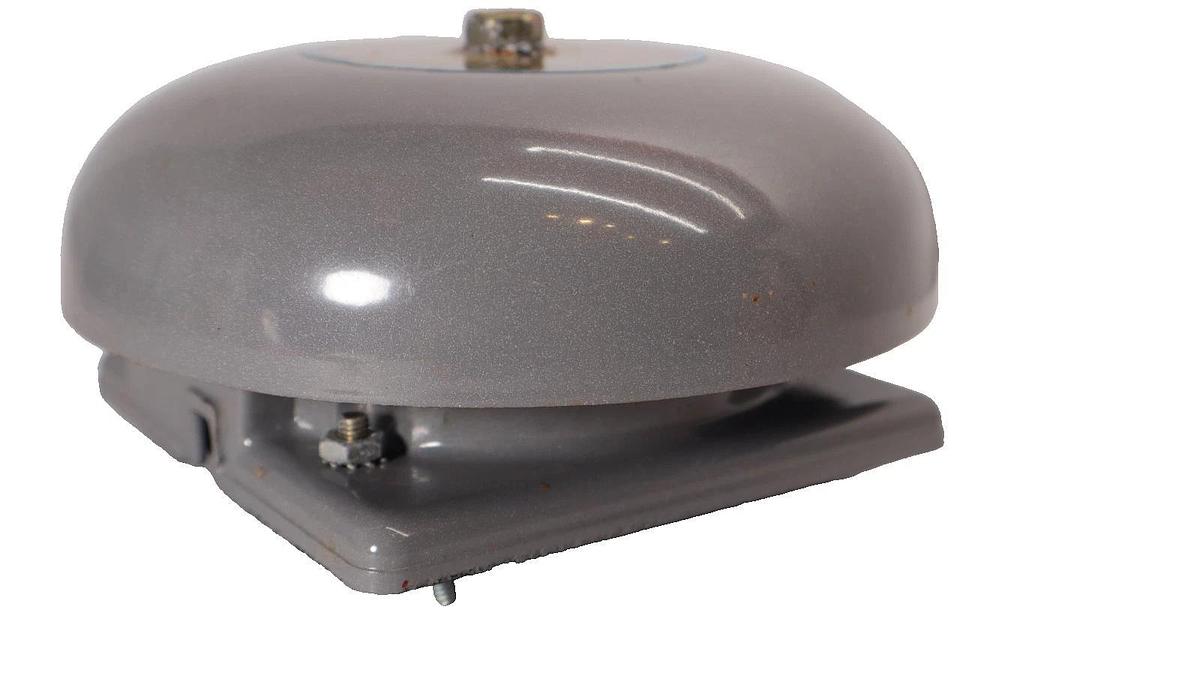 Used EDWARDS 435-6G1 , 4356G1 , .062A 24V Adaptabel Alarm Bell