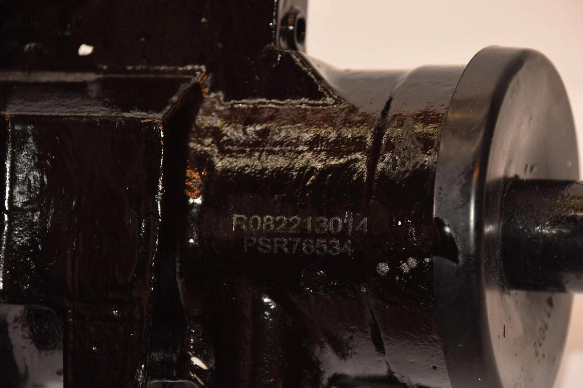 (NEW) PSR76534 , R082213014 Steering Gear Box